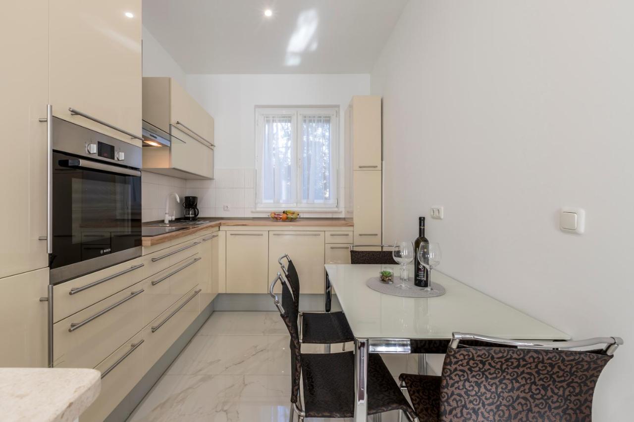 Villa Meri Very Central And Beautiful Apartment Split Exterior photo